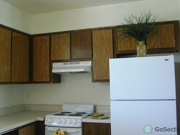 4th image of 220 Dorado Pl SE APT 2