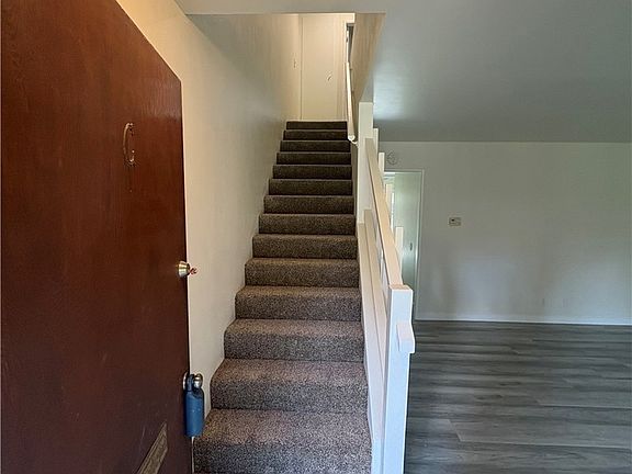5th image of 3131 Topaz Ln APT C