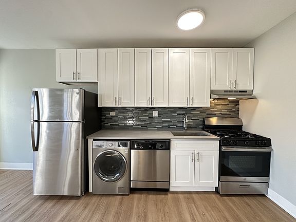 2nd image of 730 Judson Ave #M08r
