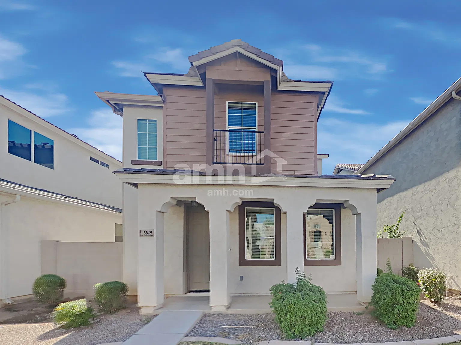 3 bed, 2.5 bath, 1522 sqft, $1,915 — Photo 1