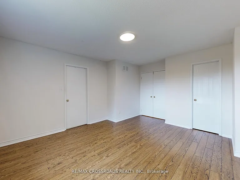 35 Forest Grove Dr — Photo 18