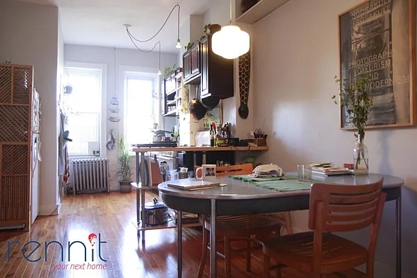 Rented by Rennit Inc. | media 30