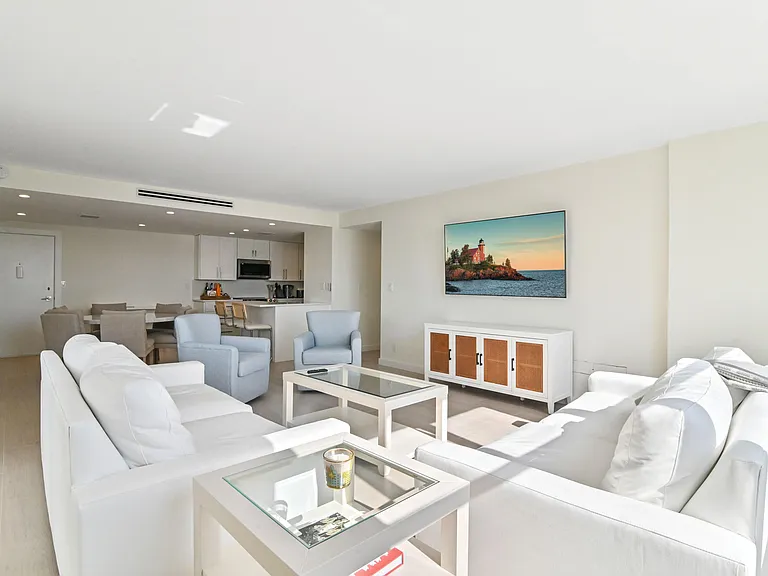 2600 N Flagler Dr #210 — Photo 9