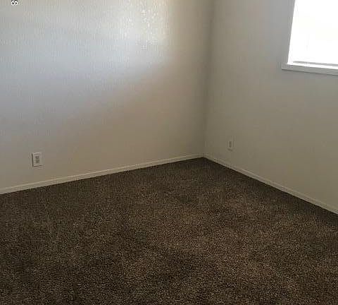 3rd image of 1111 E Cochise St APT 6