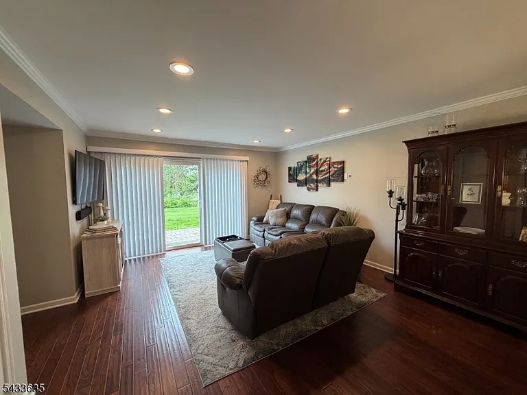 343 Gettysburg Way — Photo 10