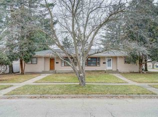 1821 Liberty Ln, Janesville, WI 53545