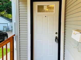 536 Chestnut St #1, Waukegan, IL 60085