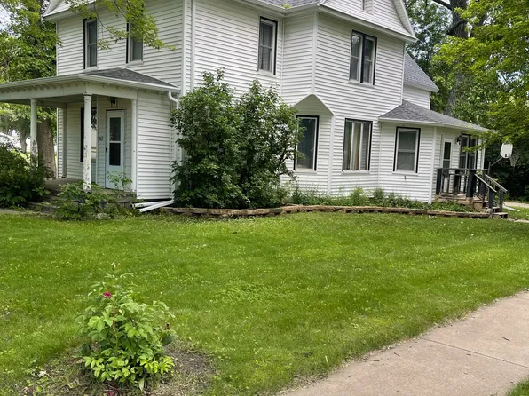 803 4th St W, Clear Lake, SD 57226