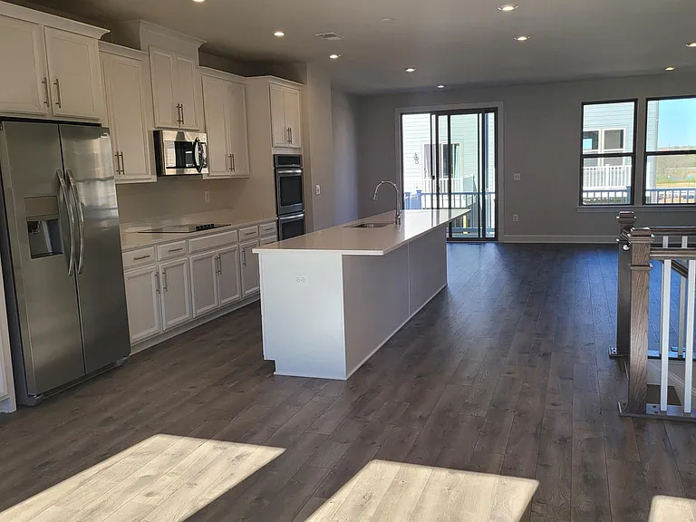 10586 Ratcliffe Trl — Photo 8