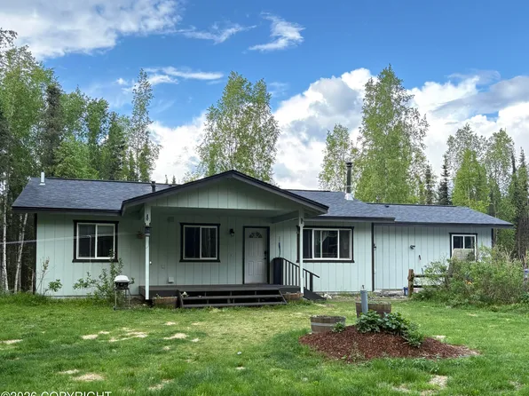 13918 W King Arthur Dr, Wasilla, AK 99623