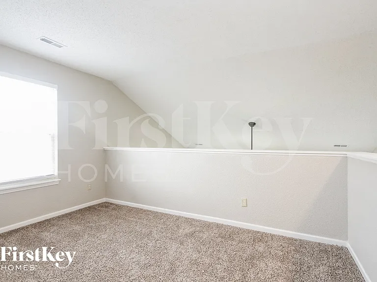 8145 Maple Stream Ln — Photo 8