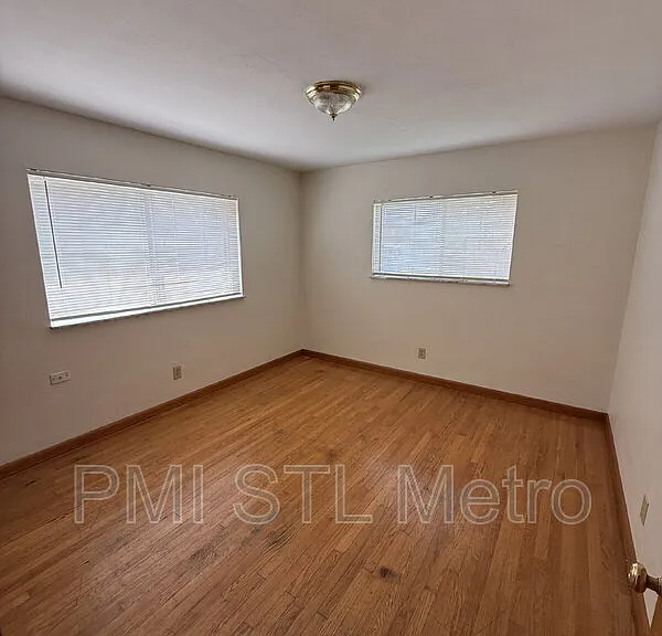 4838 S Broadway St #B — Photo 5