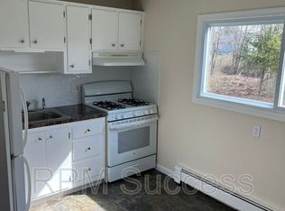 797 Tucker Rd APT 2, North Dartmouth, MA 02747