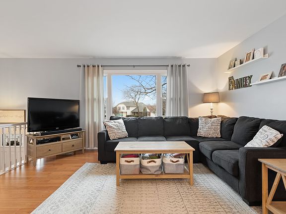 2nd image of 3680 Leather Leaf Ln
