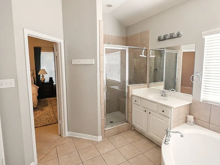817 Maurice Dr — Photo 13