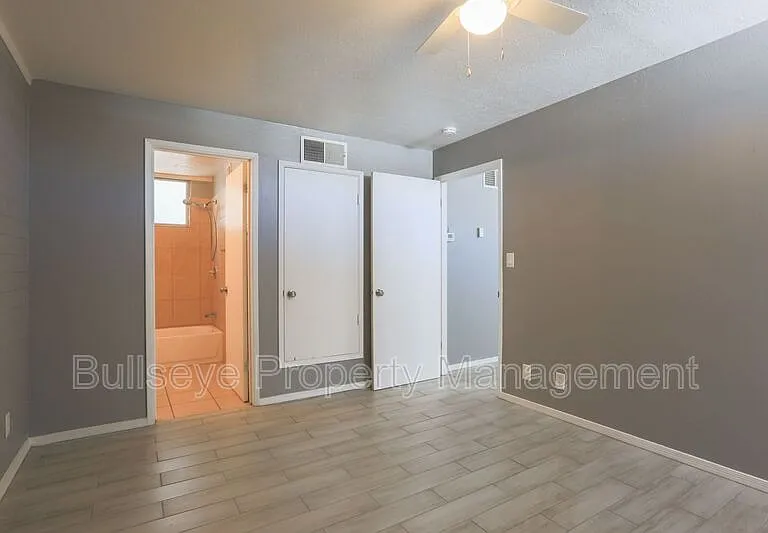 249 S Hobson — Photo 12