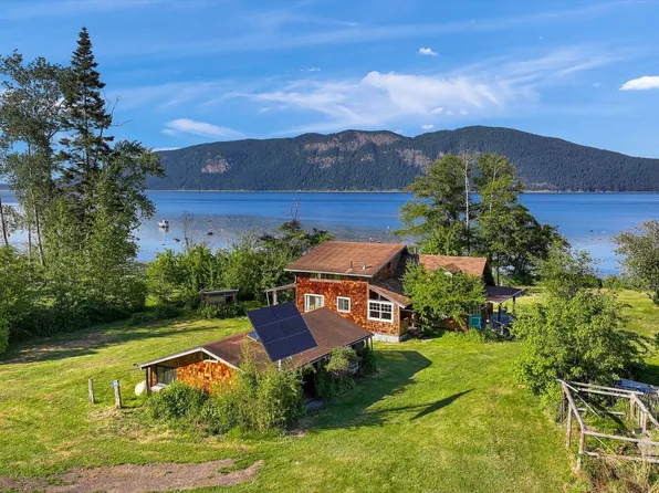 1611 Jas Airport Lane, Anacortes, WA 98221