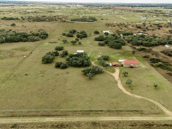 2091 Juan Antonio Rd, Victoria, TX 77904