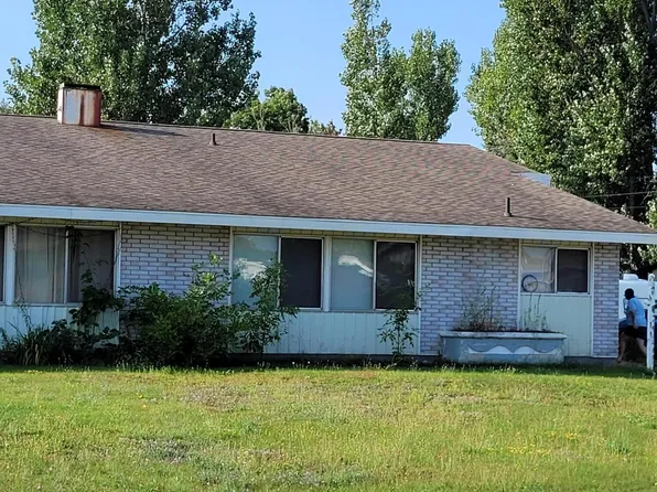 29 Kincheloe Dr, Kincheloe, MI 49788