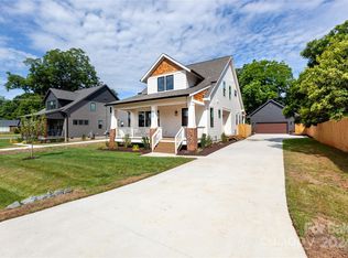 820 Walnut St, Belmont, NC 28012