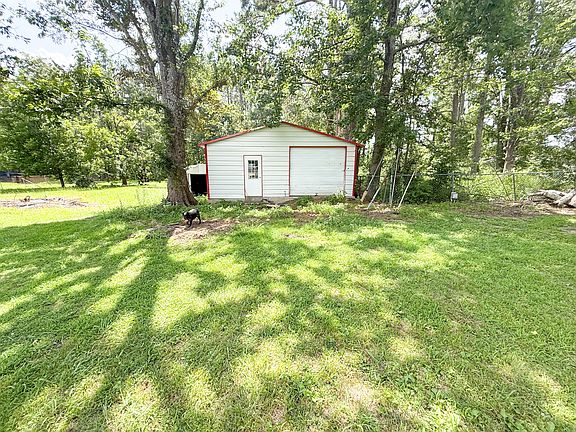4th image of 343 County Road 218