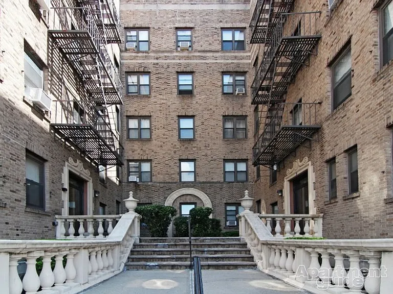 Palisades Towers — Photo 35