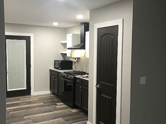 5th image of 28353 Farm Road 1210