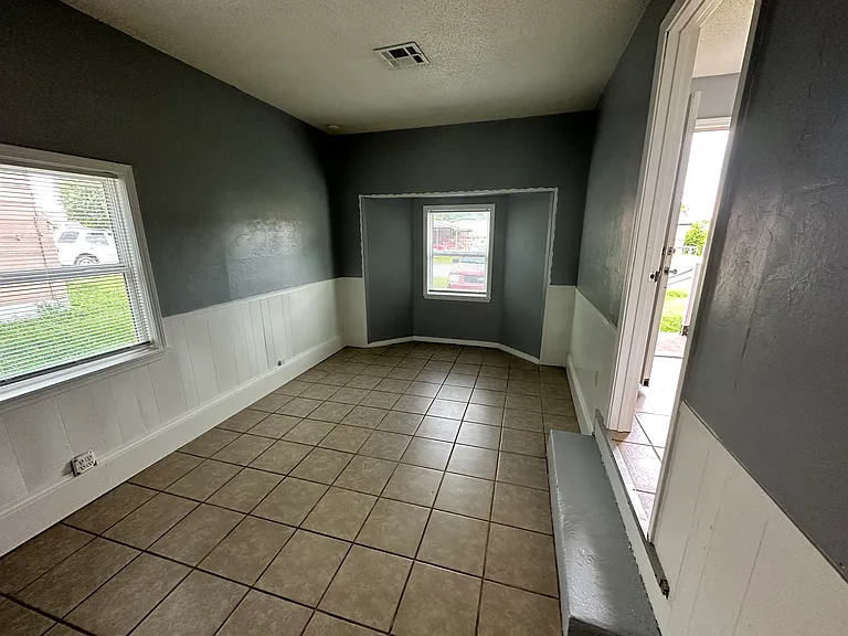 1528 SE 47th Pl — Photo 11