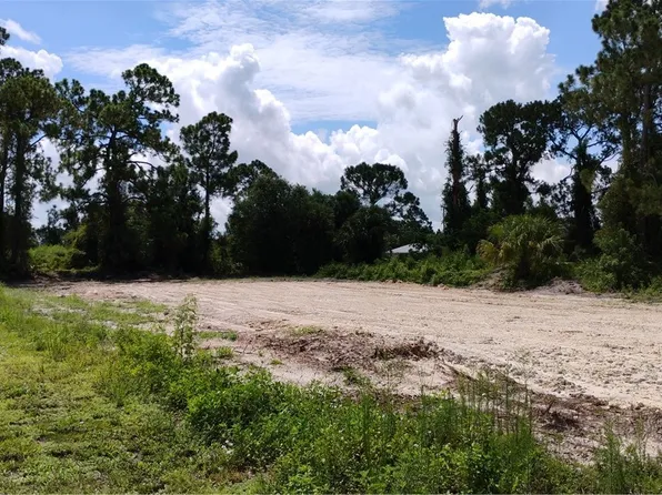 509 Columbus Blvd S, Lehigh Acres, FL 33974