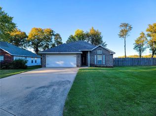 1505 Michael Ln, Siloam Springs, AR 72761