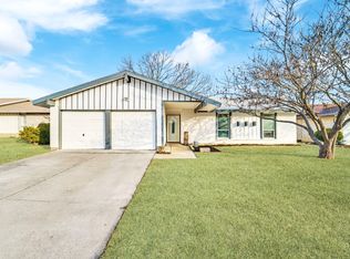 709 E Timberview Ln, Arlington, TX 76014