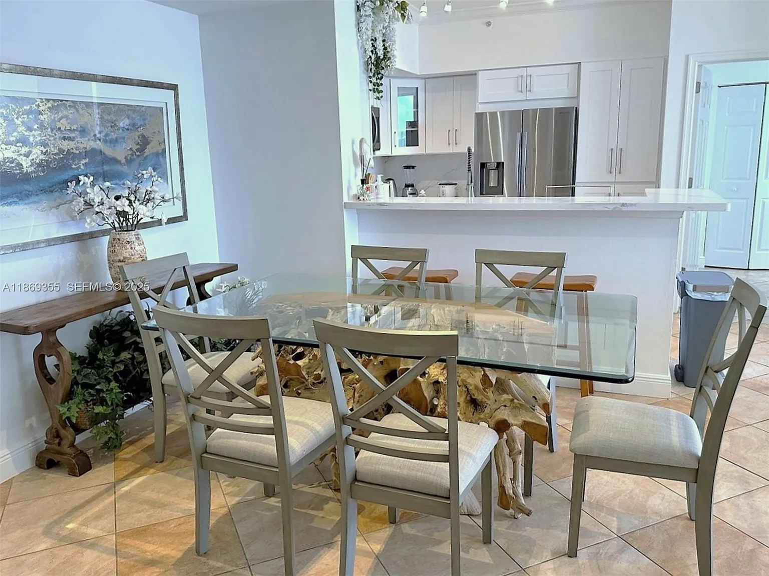2080 Ocean Drive — Photo 4