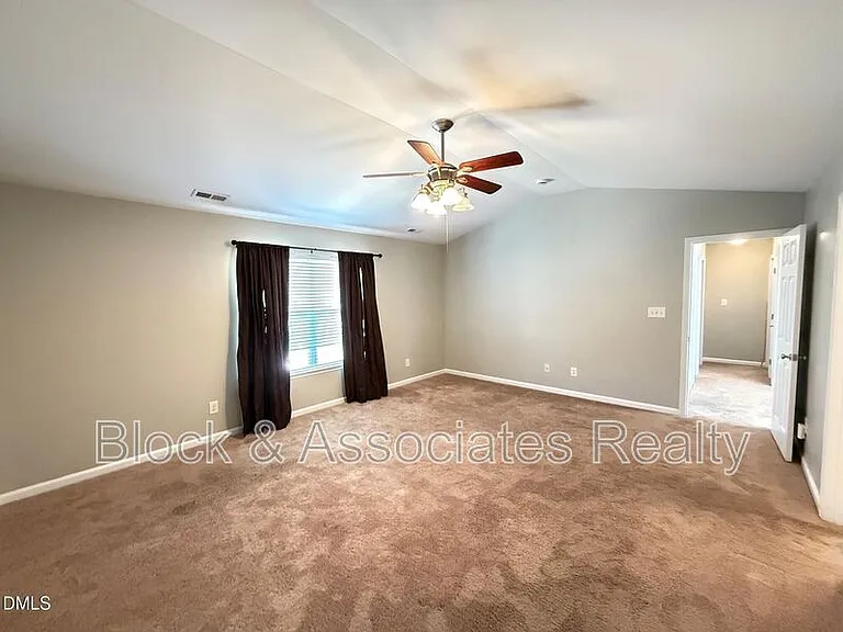420 Cline Falls Dr — Photo 17
