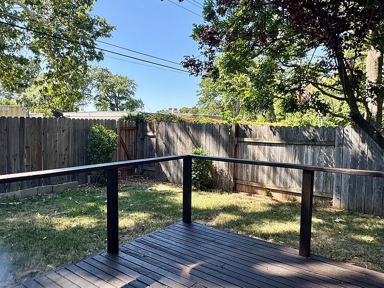 2614 Aramon Dr — Photo 49