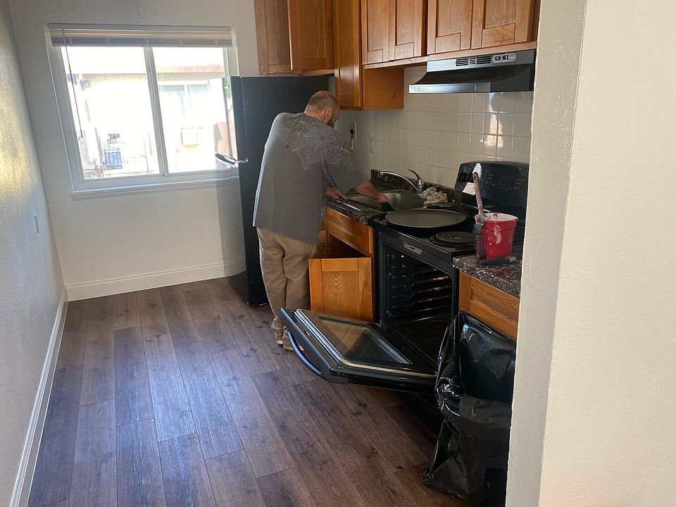 2nd image of 12 M St #12