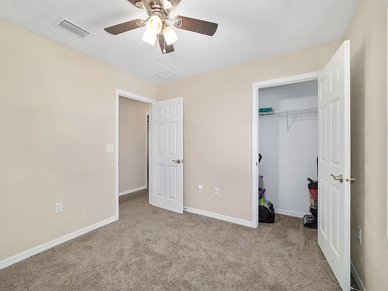 23935 NE 118th Ave — Photo 26
