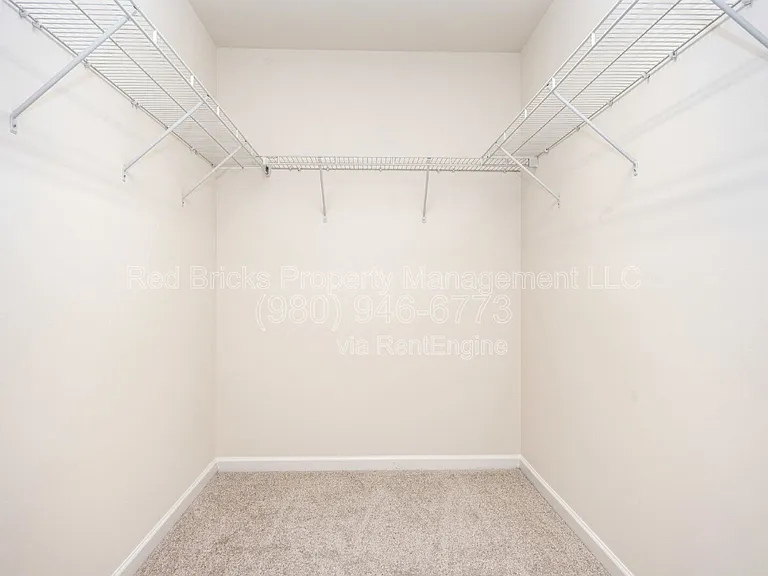 3530 Alister Ave SW — Photo 19
