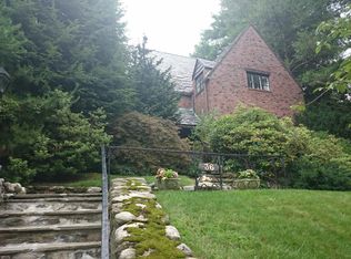36 Jefferson Rd, Brookline, MA 02467