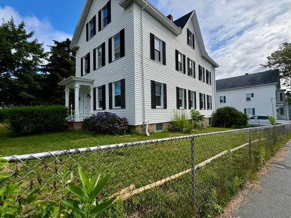 376 Summer St #2, New Bedford, MA 02740