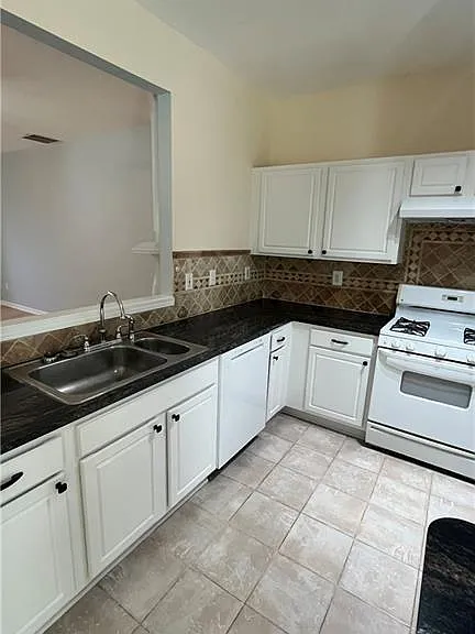 4645 Valais Ct #114 — Photo 21