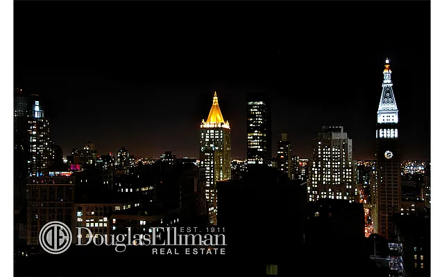 Sold by Douglas Elliman | media 24