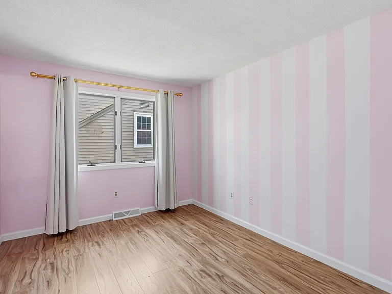 290 Tremont St — Photo 17