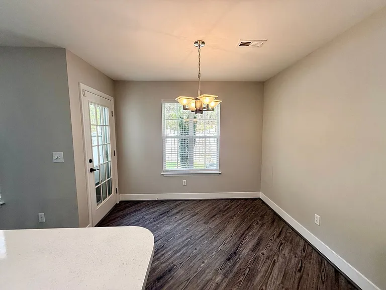 917 Creek Crossing Trl — Photo 6
