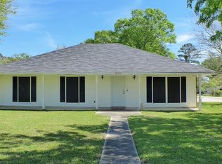 27470 Country Dr, Walker, LA 70785