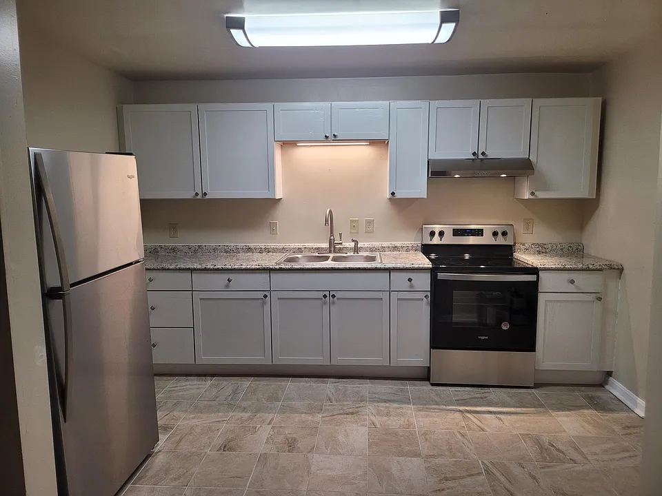 511 Salem Ave #1