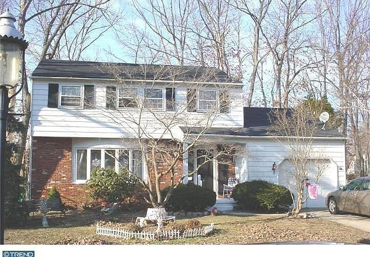 2nd image of 319 Holly Pkwy