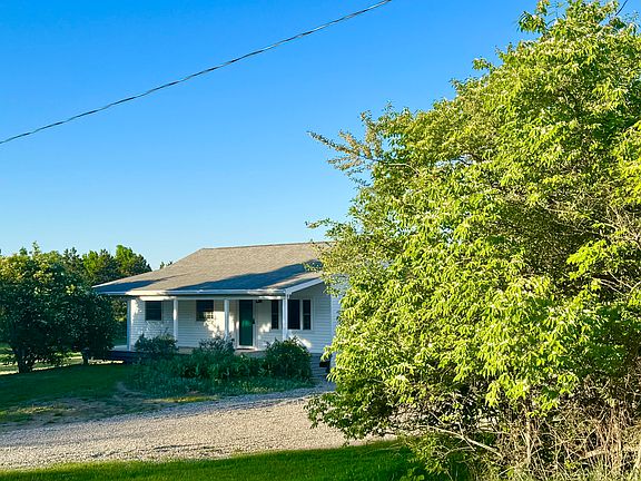 2nd image of 3122 Campbell Rd