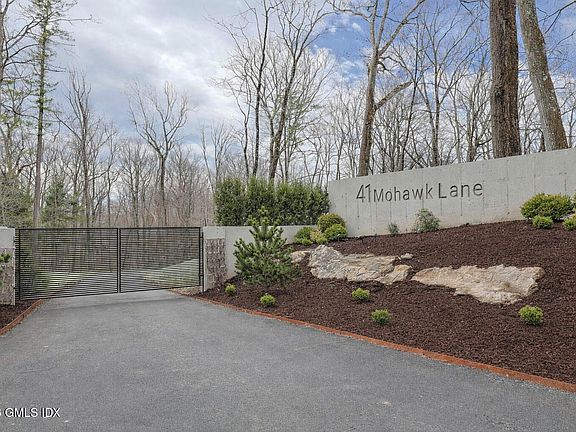 2nd image of 41 Mohawk Ln