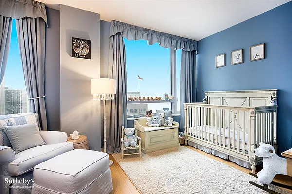 Sold by Sotheby's International Realty | media 6