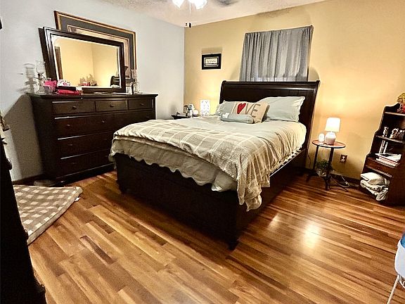 4th image of 1710 E Labrador Blvd